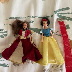 Vintage 90s Disney Princess Mini Dolls (Christmas Belle and Snow White).